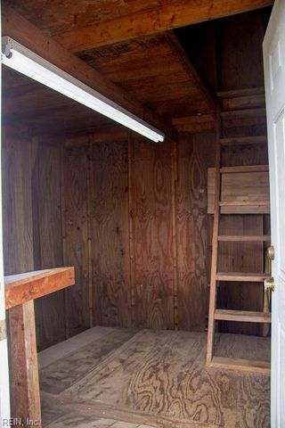 35 Rivercrest DR, Portsmouth, VA 23701