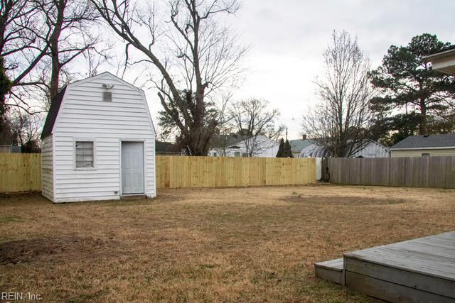 35 Rivercrest DR, Portsmouth, VA 23701