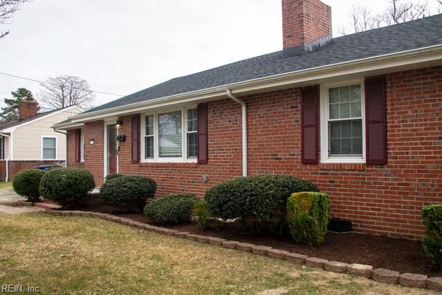 35 Rivercrest DR, Portsmouth, VA 23701