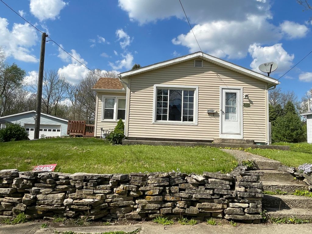 216 Carter Avenue 216 Carter Avenue, Bellefontaine, OH 43311