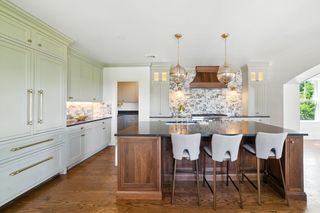 197 Winchester St 197, Brookline, MA 02446