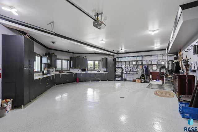 158 Signal Hill Rd Road, Yankton, SD 57078