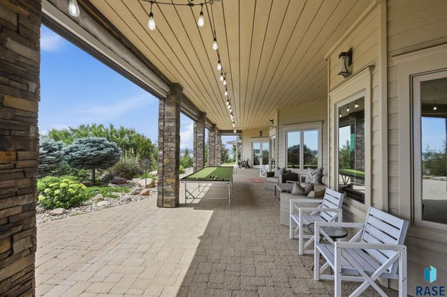 158 Signal Hill Rd Road, Yankton, SD 57078