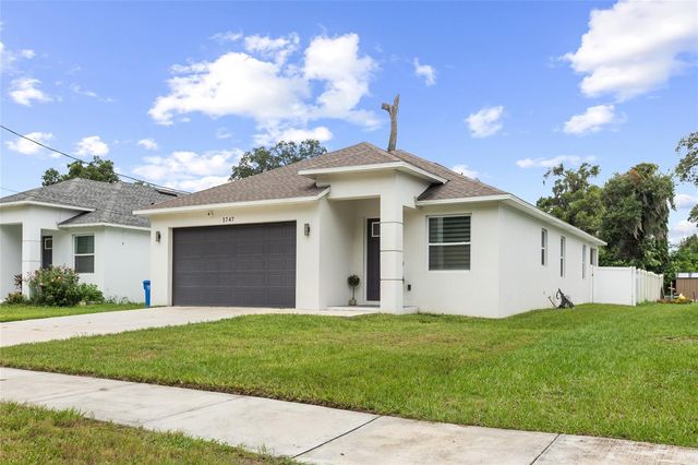 1747 S OAK STREET, Seffner, FL 33584