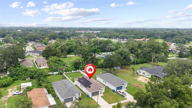 1747 S OAK STREET, Seffner, FL 33584