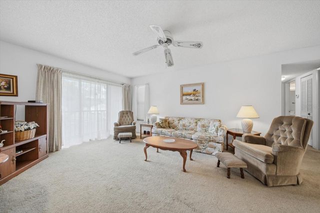 1441 PINE GLEN LANE E2, Tarpon Springs, FL 34688