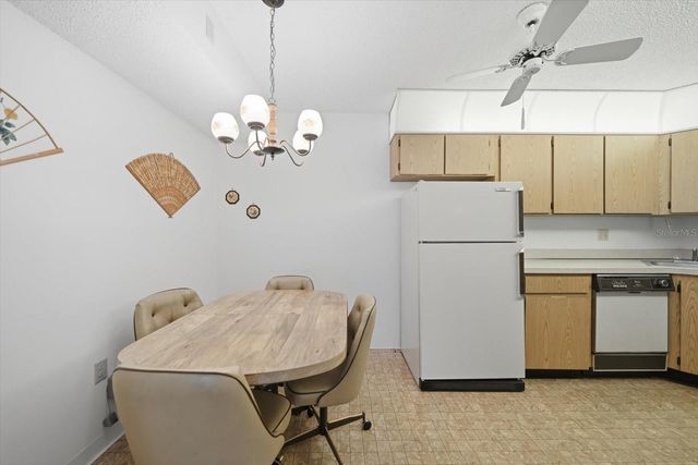 1441 PINE GLEN LANE E2, Tarpon Springs, FL 34688