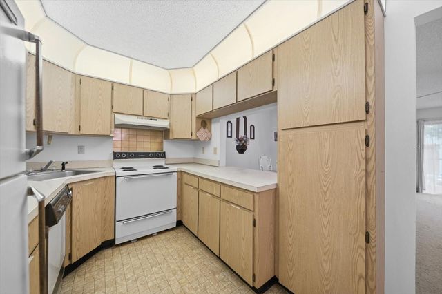 1441 PINE GLEN LANE E2, Tarpon Springs, FL 34688