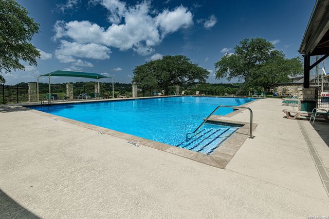 723 Vista Springs Dr, Spring Branch, TX 78070