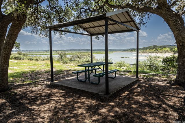 723 Vista Springs Dr, Spring Branch, TX 78070