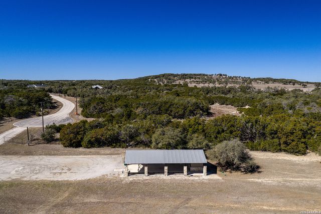 723 Vista Springs Dr, Spring Branch, TX 78070