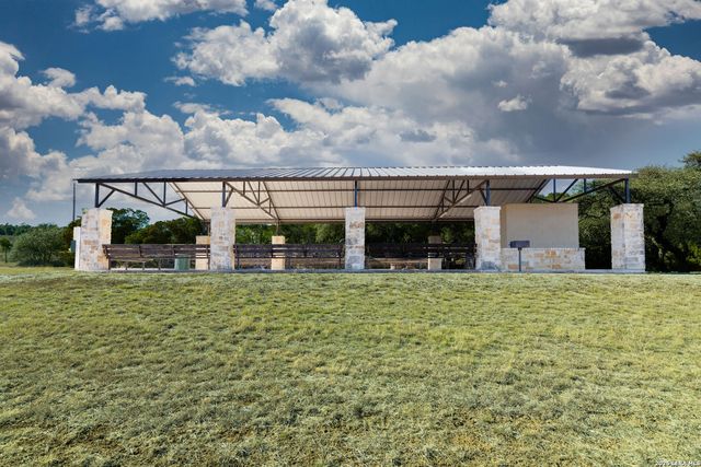 723 Vista Springs Dr, Spring Branch, TX 78070