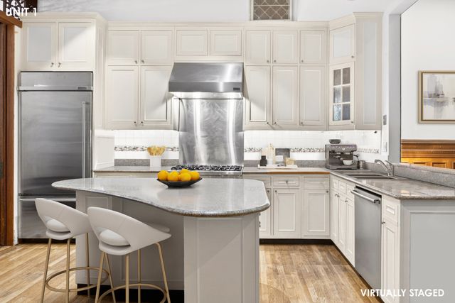 43 W 84TH Street, New York City, NY 10024