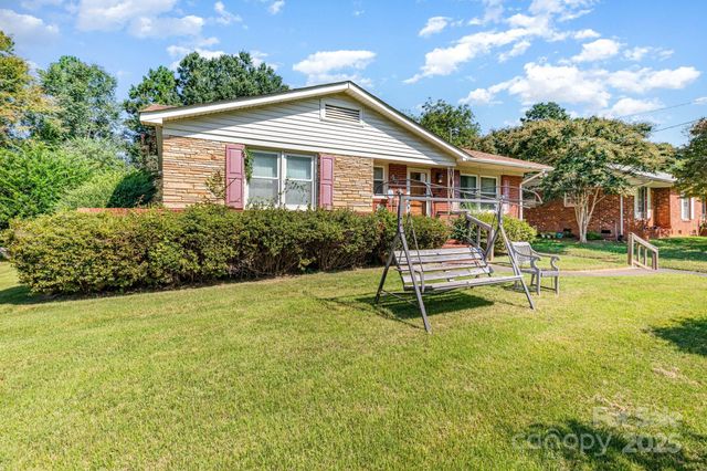 4738 Brooktree Drive, Charlotte, NC 28208