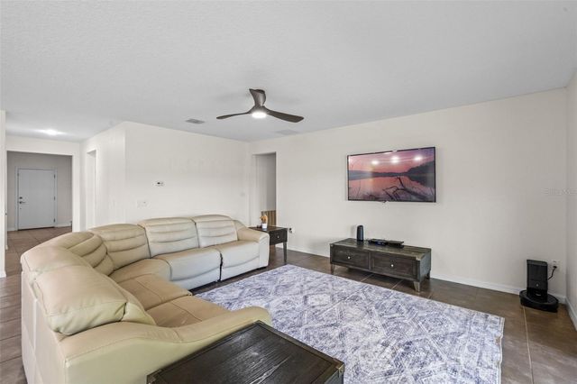 1330 BUCKTAIL COURT, Kissimmee, FL 34746