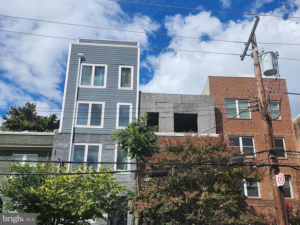 523 KENNEDY ST NW, Washington, DC 20011