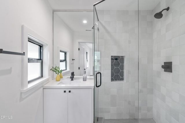 4480 Sunnycrest Drive, Los Angeles, CA 90065