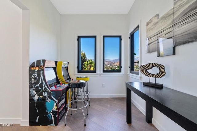 4480 Sunnycrest Drive, Los Angeles, CA 90065