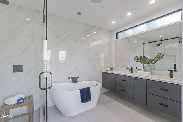 4480 Sunnycrest Drive, Los Angeles, CA 90065