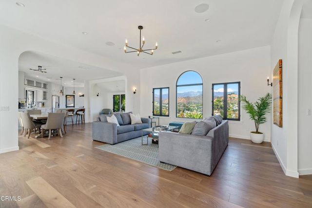 4480 Sunnycrest Drive, Los Angeles, CA 90065