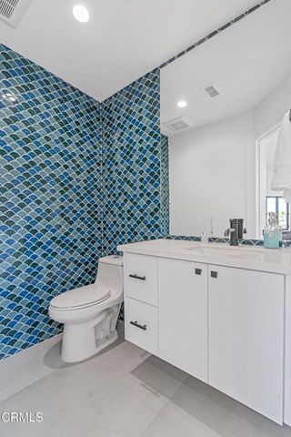 4480 Sunnycrest Drive, Los Angeles, CA 90065