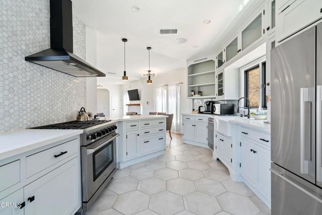 4480 Sunnycrest Drive, Los Angeles, CA 90065