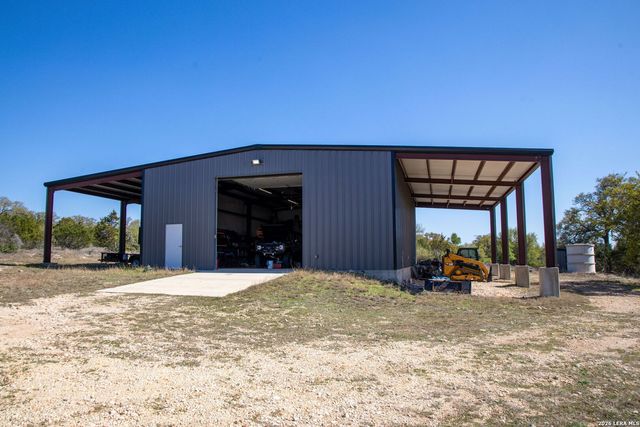 260 Bear Creek, New Braunfels, TX 78132