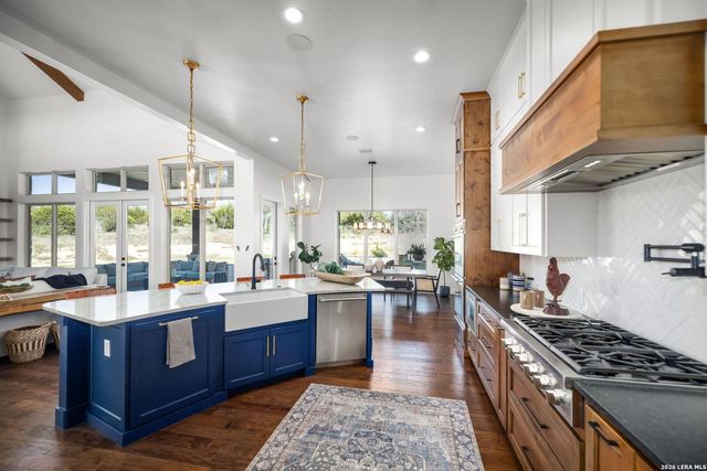 260 Bear Creek, New Braunfels, TX 78132