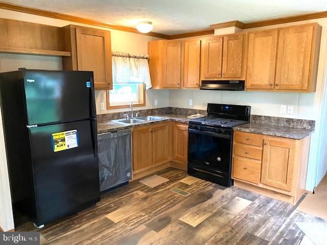 9 ACORN LN, Boyertown, PA 19512