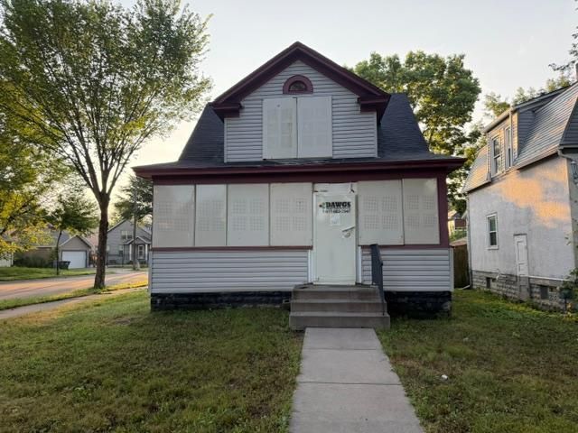 2030 Russell Avenue N, Minneapolis, MN 55411