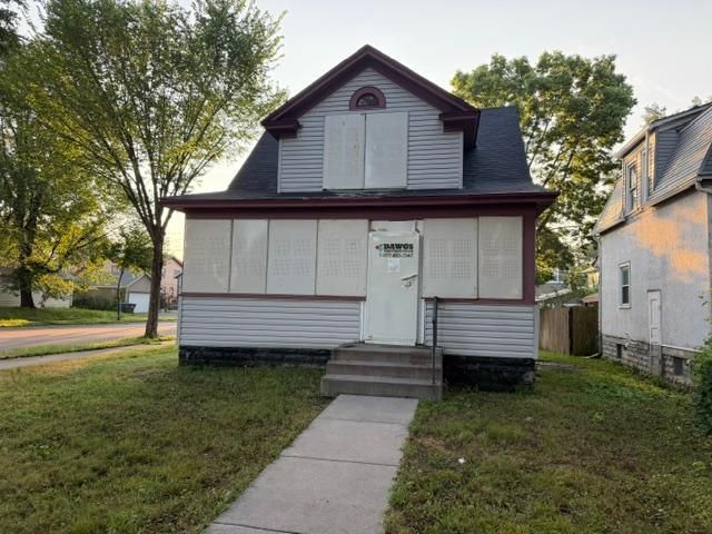 2030 Russell Avenue N, Minneapolis, MN 55411