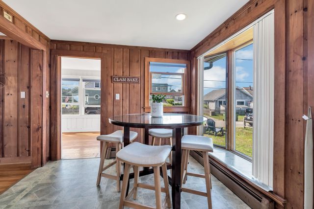 411 Maravista Avenue, Teaticket, MA 02536