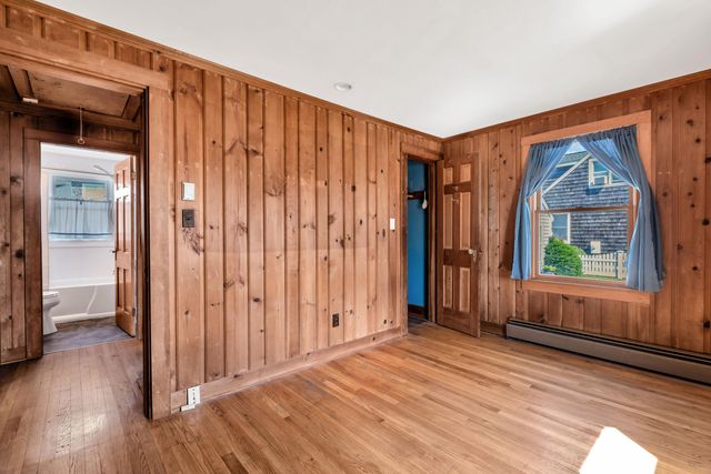 411 Maravista Avenue, Teaticket, MA 02536