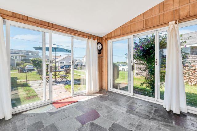 411 Maravista Avenue, Teaticket, MA 02536