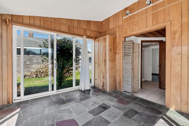 411 Maravista Avenue, Teaticket, MA 02536