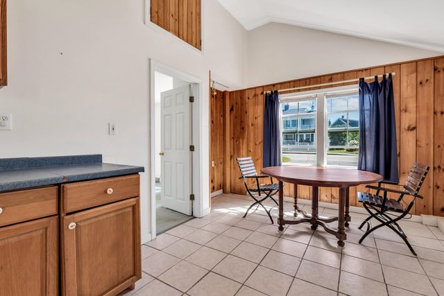 411 Maravista Avenue, Teaticket, MA 02536