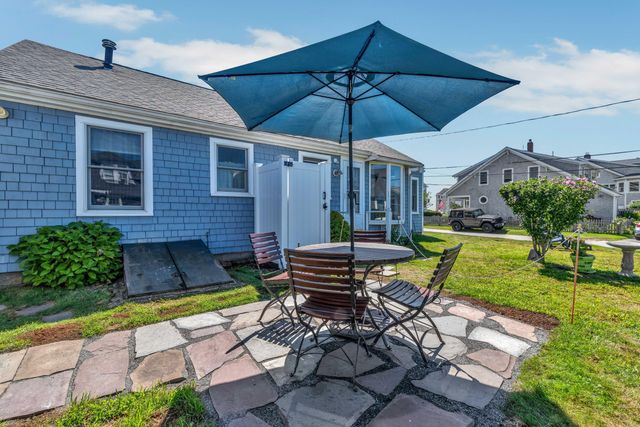 411 Maravista Avenue, Teaticket, MA 02536