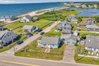 411 Maravista Avenue, Teaticket, MA 02536