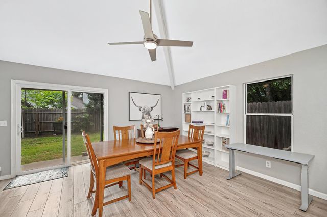 7548 Sycamore Dr, Citrus Heights, CA 95610