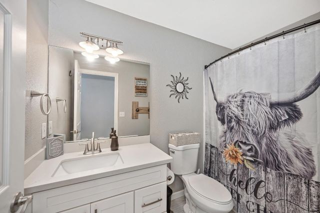 7548 Sycamore Dr, Citrus Heights, CA 95610