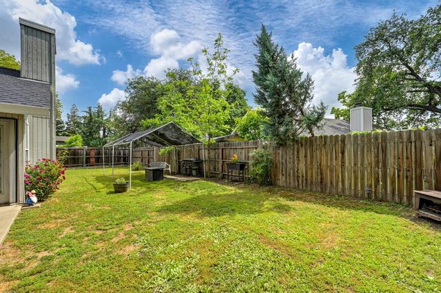 7548 Sycamore Dr, Citrus Heights, CA 95610