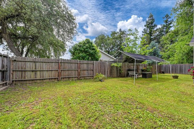 7548 Sycamore Dr, Citrus Heights, CA 95610