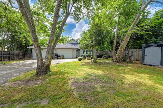 7548 Sycamore Dr, Citrus Heights, CA 95610