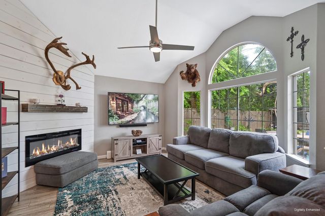 7548 Sycamore Dr, Citrus Heights, CA 95610