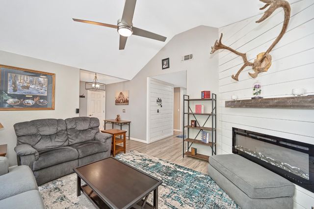 7548 Sycamore Dr, Citrus Heights, CA 95610