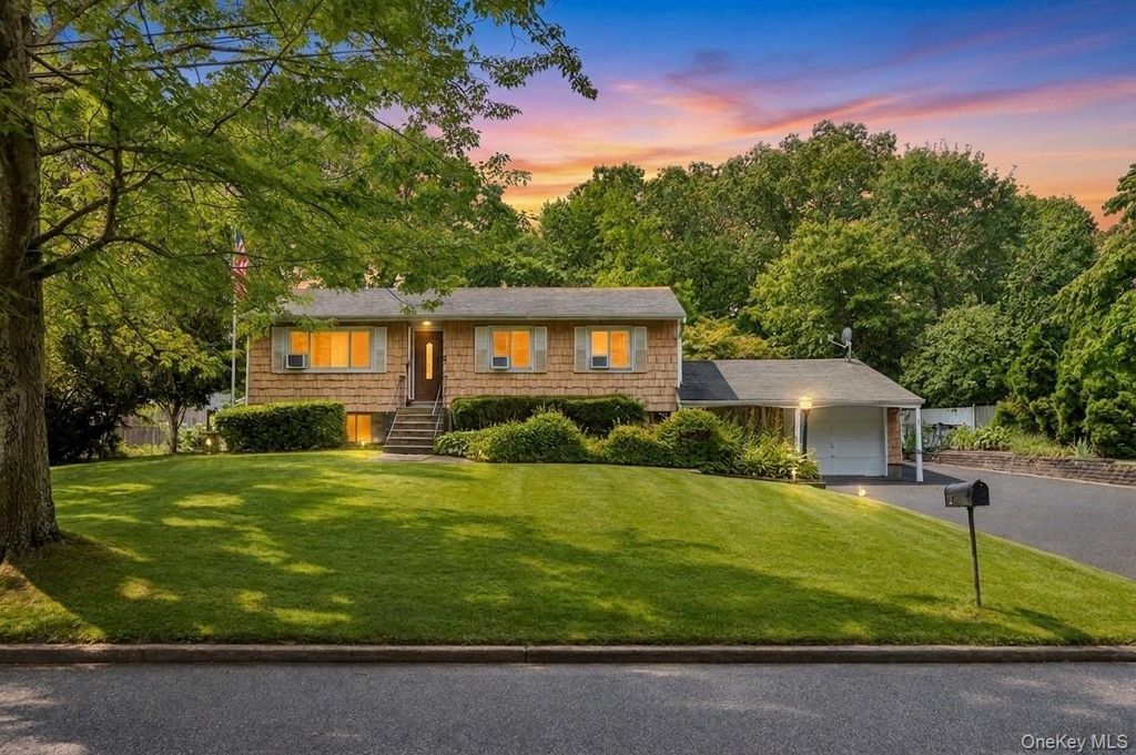 35 Hart Street, Port Jefferson Station, NY 11776 — photo 2