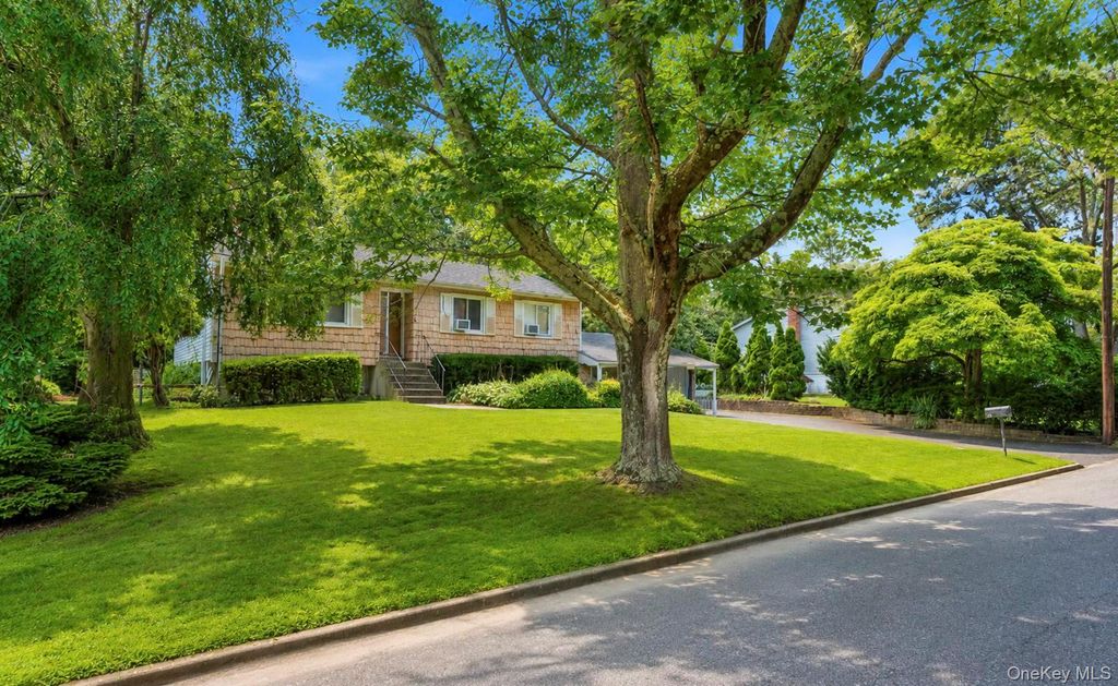 35 Hart Street, Port Jefferson Station, NY 11776 — photo 4