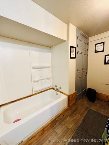 114426 S 4203, Checotah, OK 74426