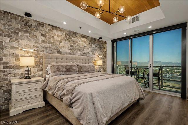 150 Las Vegas Boulevard 2015, Las Vegas, NV 89101