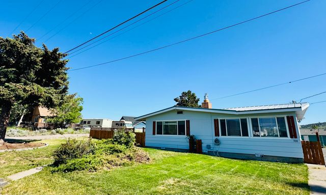 300 Mt Pitt Street, Klamath Falls, OR 97601